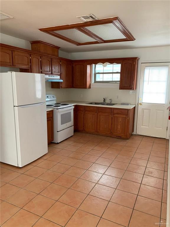 Photo 2 of 2111 Aruba Drive #1