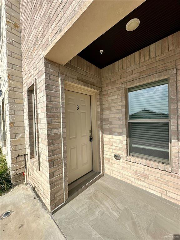 Photo 2 of 414 Newport Avenue #3