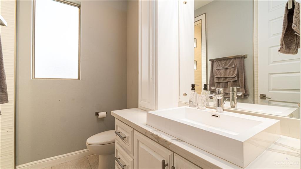 Photo 10 of 3501 Amethyst Avenue