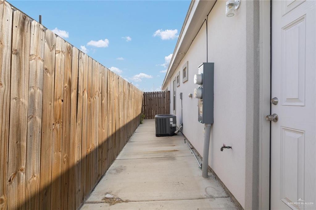 Photo 5 of 5709 Sandpiper Avenue #4