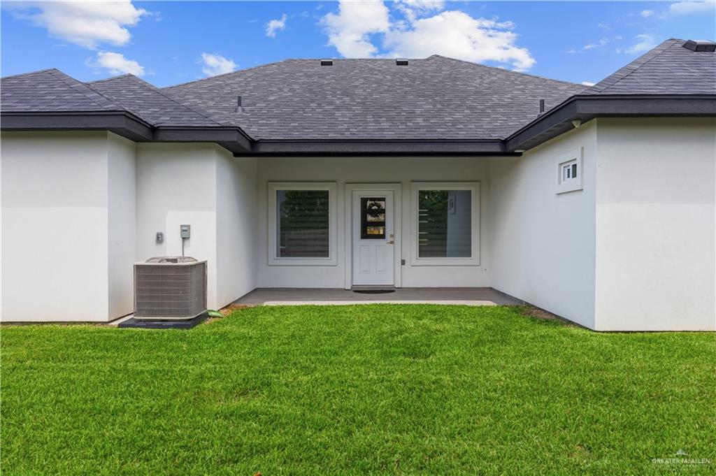 Photo 16 of 2901 Dahlia Drive