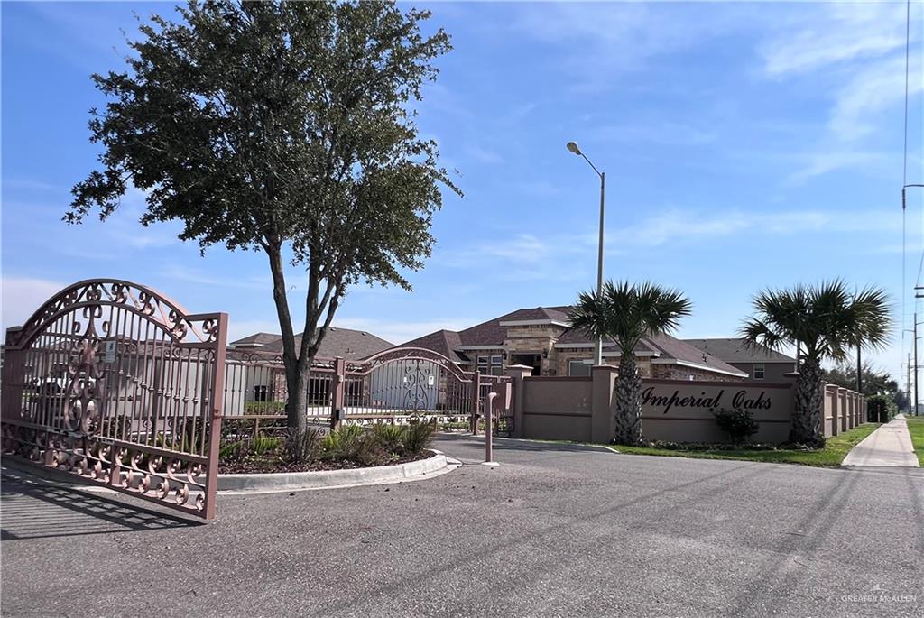 Photo 12 of 2603 Imperial Oaks Drive