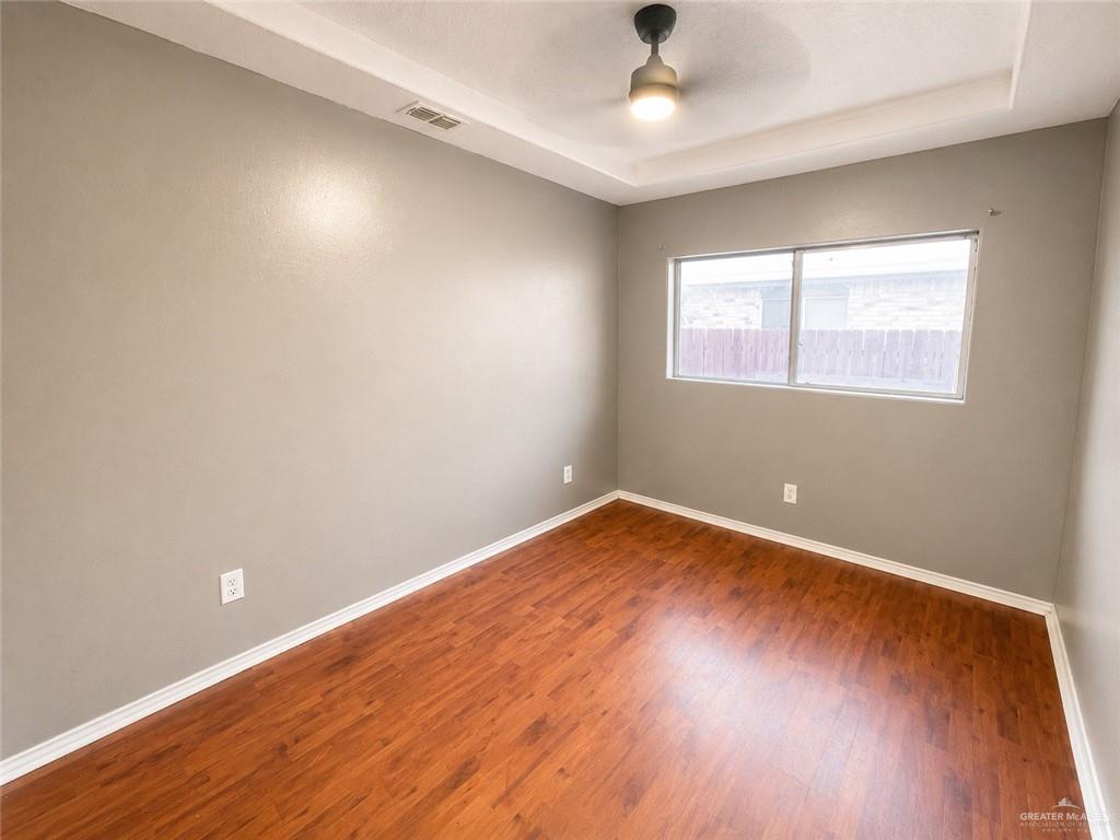 Photo 18 of 1407 Irving Street