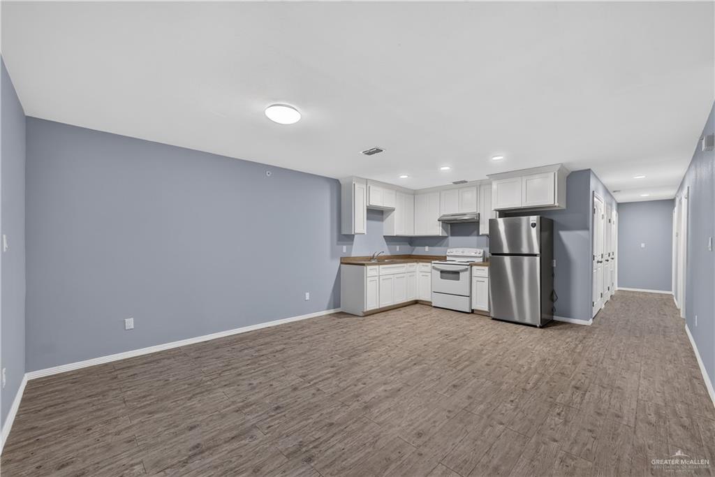 Photo 4 of 212 Alex Avenue #7