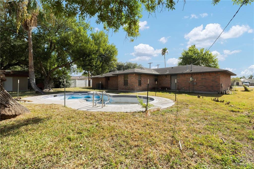Photo 16 of 27372 Bass Boulevard