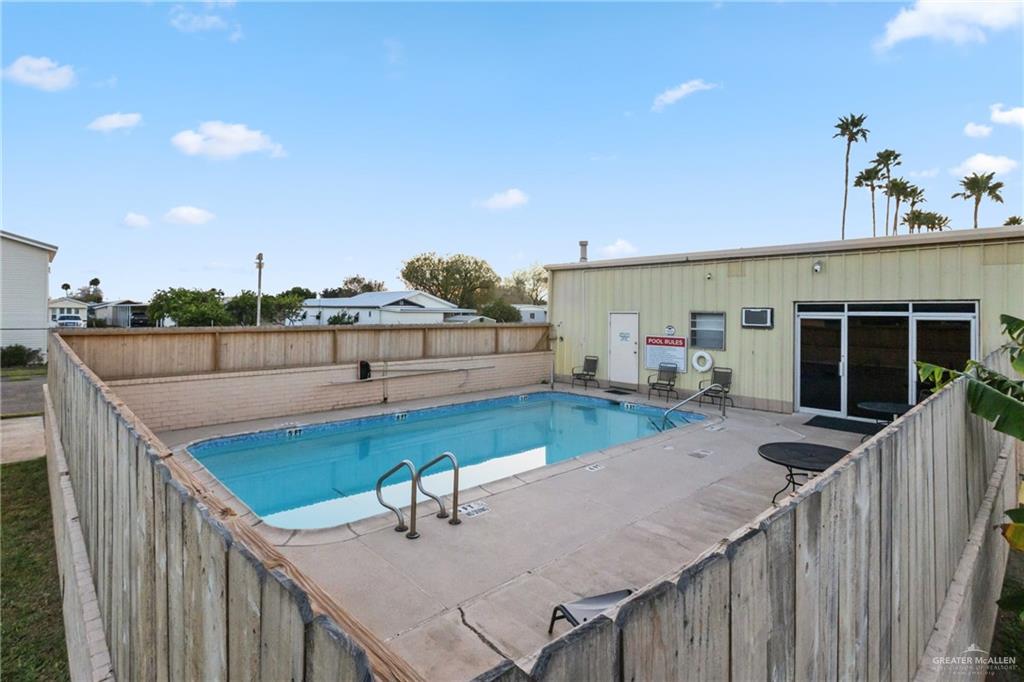 Photo 12 of 1500 Evergreen Avenue #26