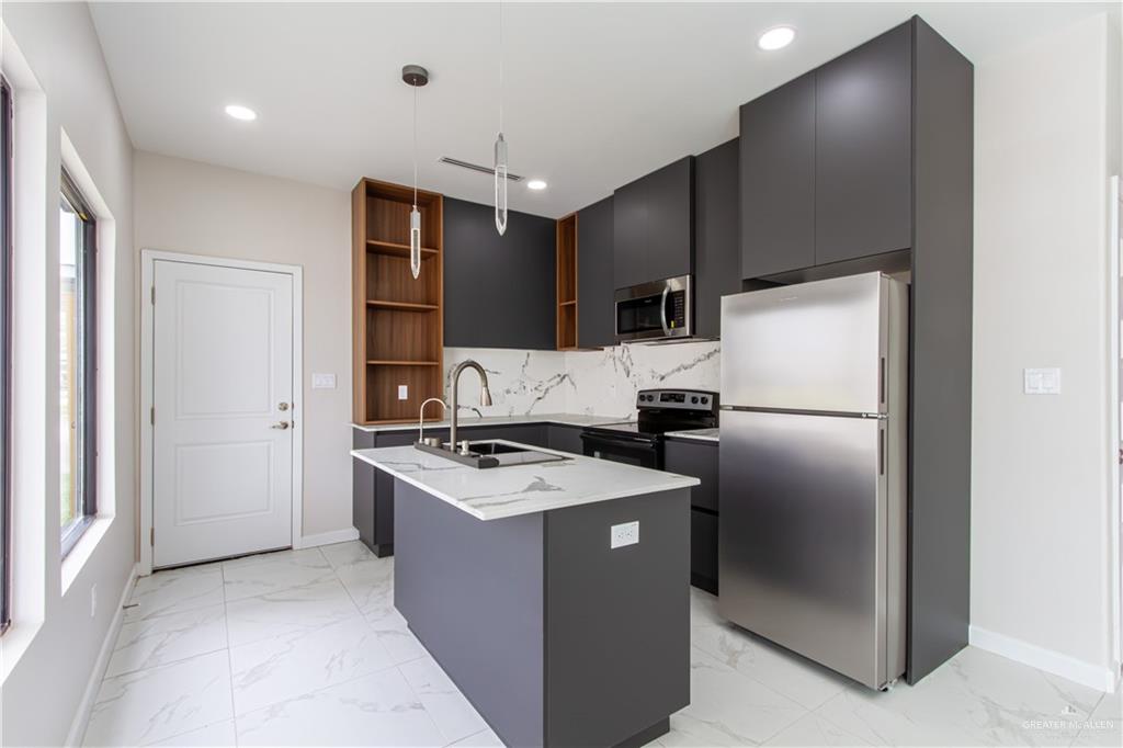 Photo 4 of 4218 Hummingbird Avenue #68A