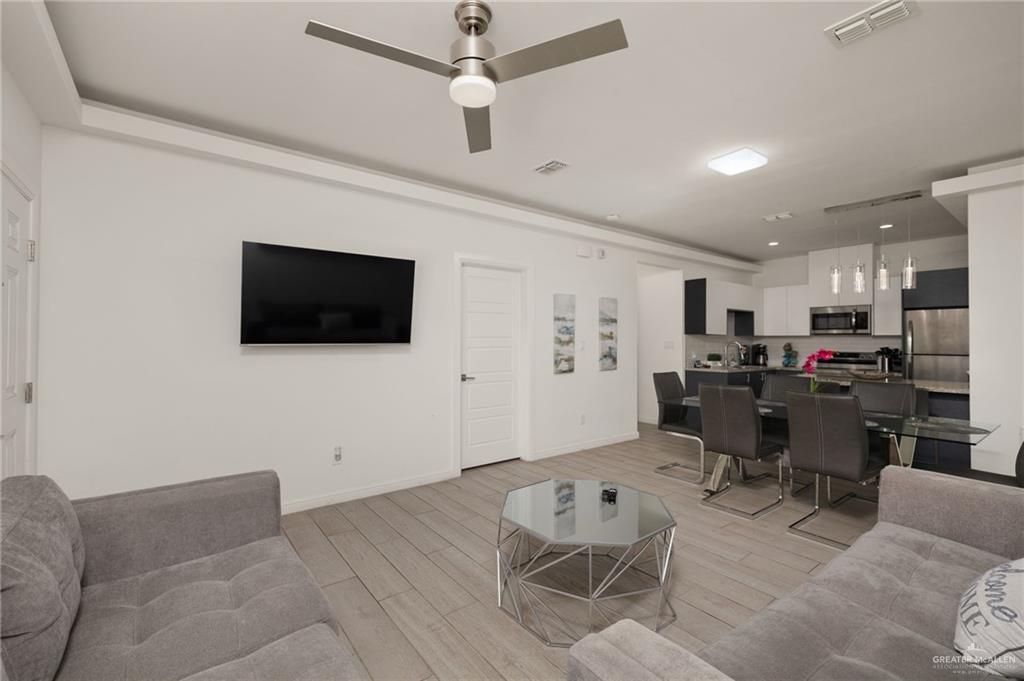 Photo 3 of 901 Yuma Avenue #1801