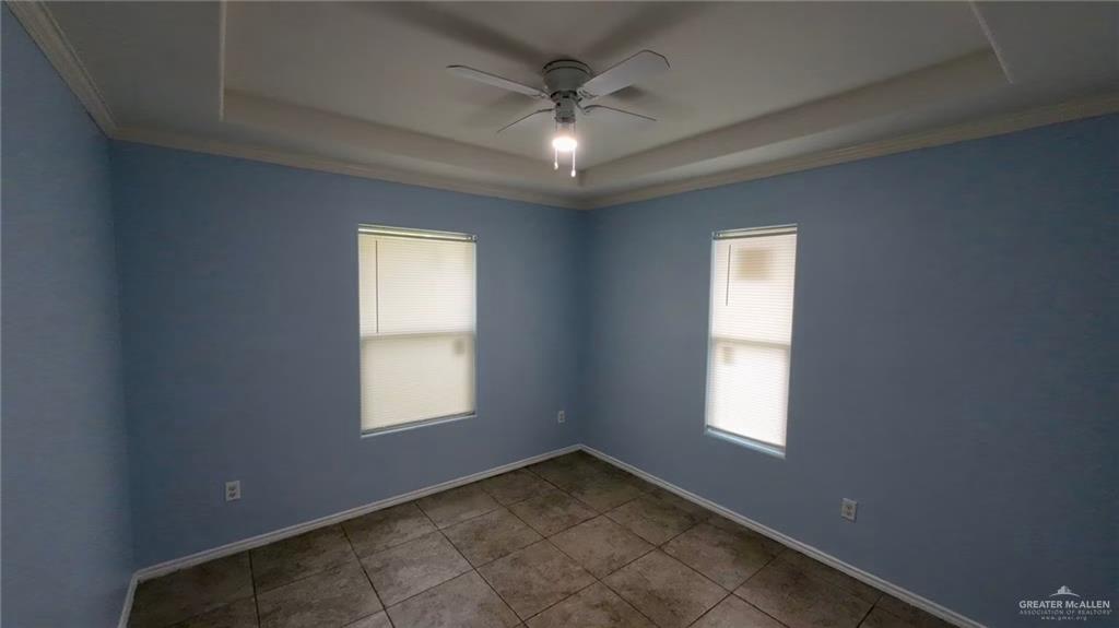 Photo 4 of 3048 Lucille Avenue