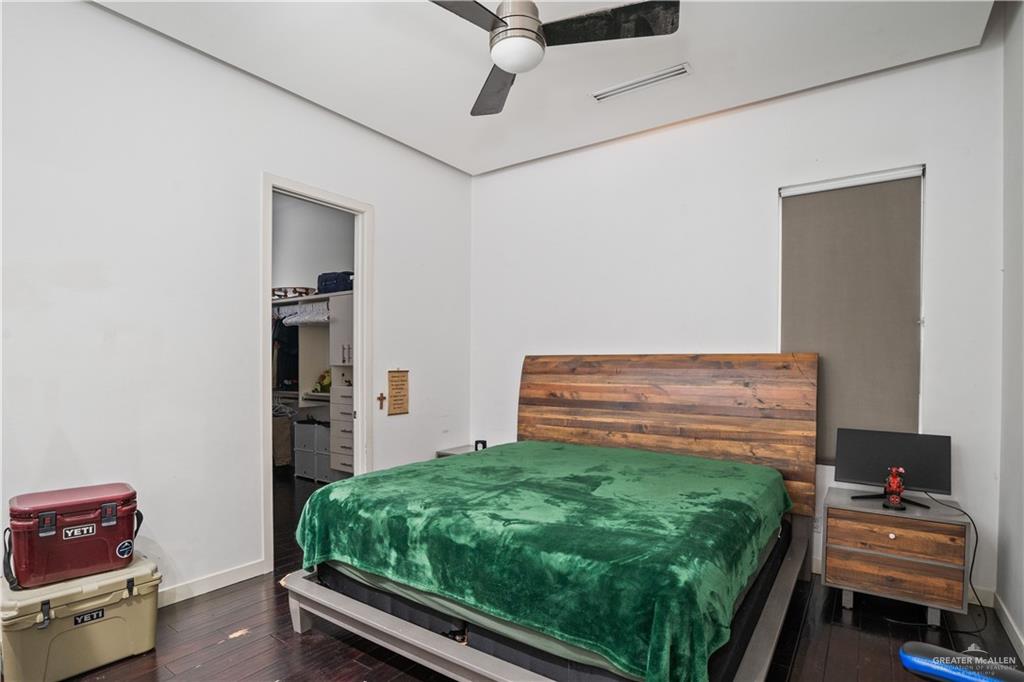 Photo 14 of 206 Mockingbird Avenue