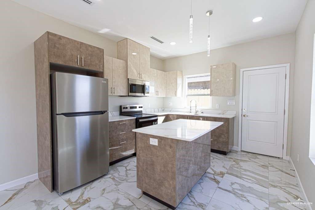 Photo 7 of 601 Emerald Avenue #1,2,4