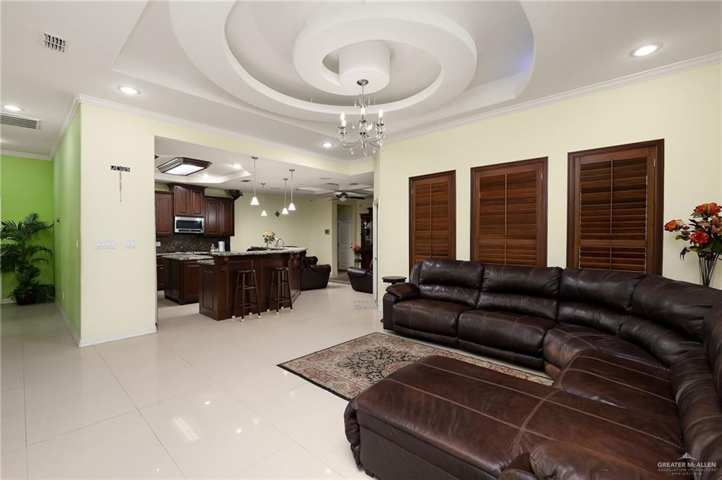 Photo 7 of 1204 Manzano Lane