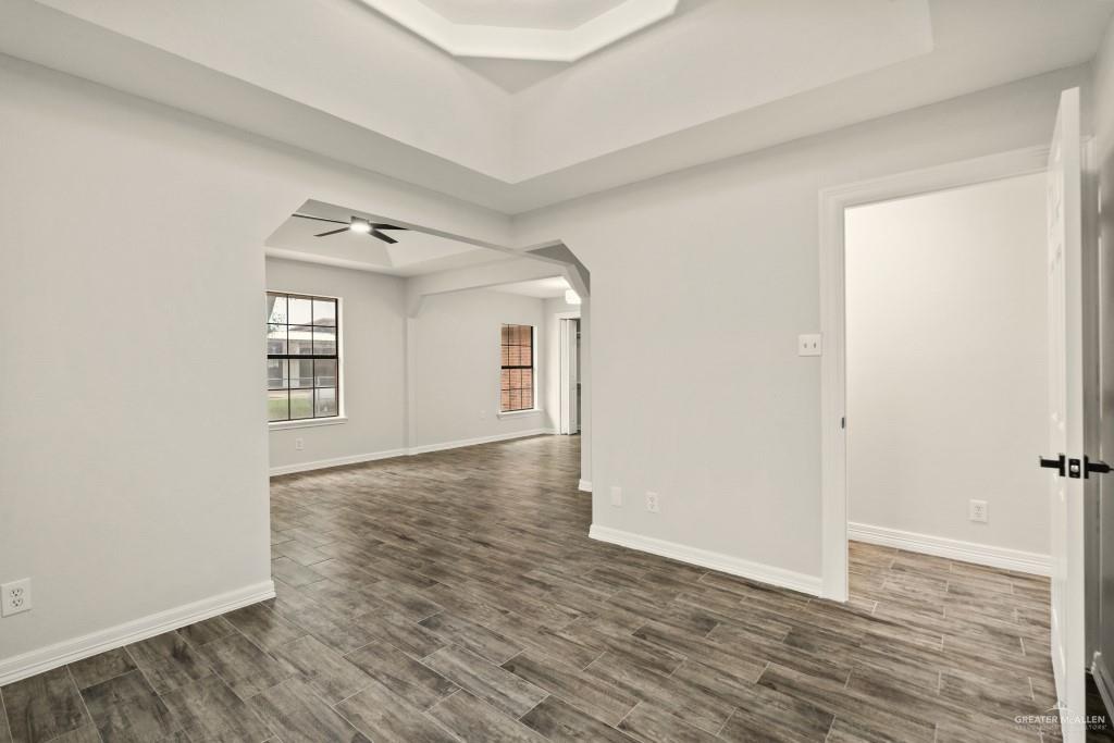 Photo 18 of 413 Los Cerritos Circle