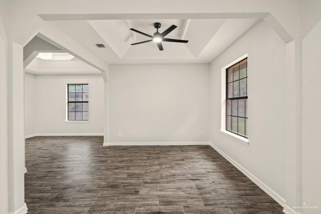 Photo 20 of 413 Los Cerritos Circle