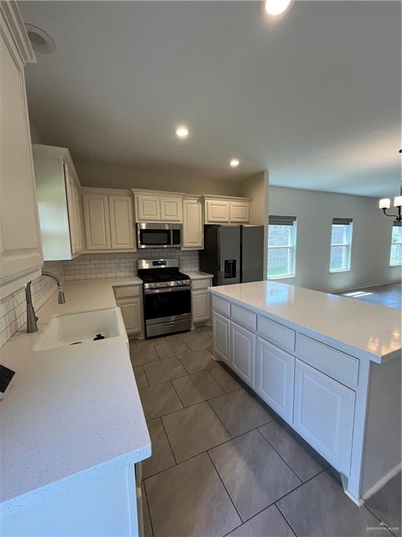 Photo 9 of 2700 Plumbago Avenue