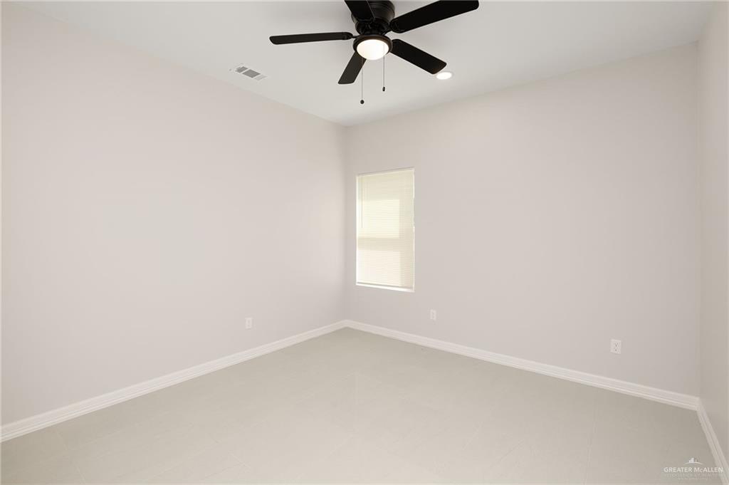 Photo 17 of 4305 Heron Avenue #5