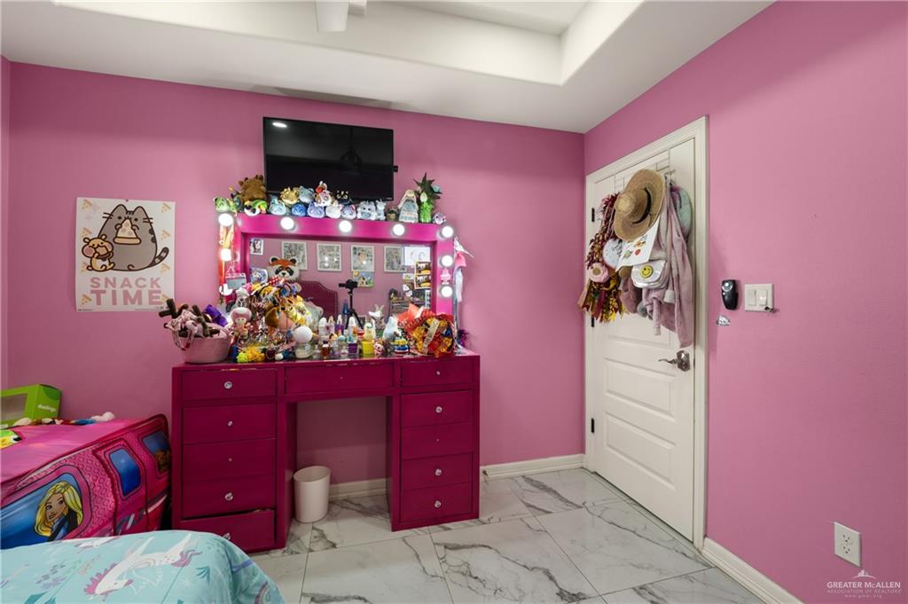 Photo 13 of 502 Casiano Street
