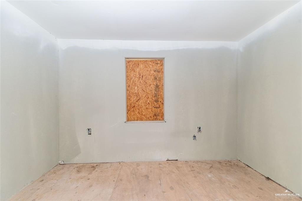 Photo 5 of 7908 Hackberry Street