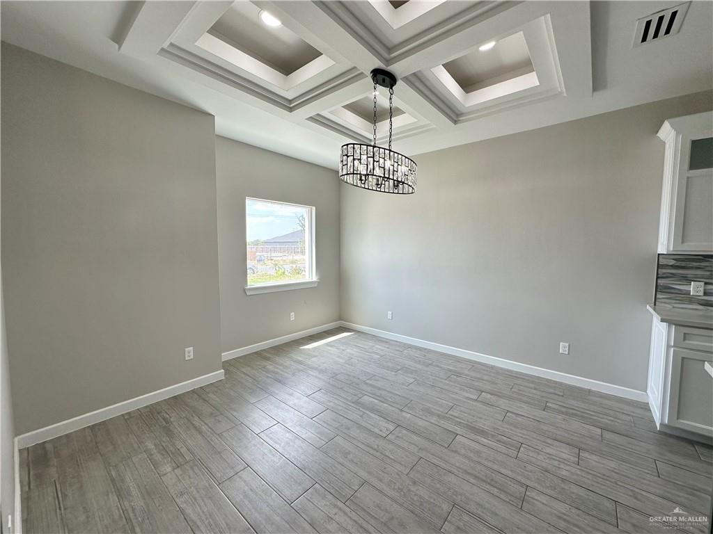 Photo 3 of 2904 Alyna Avenue