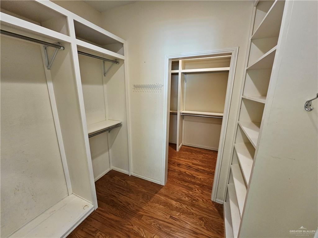 Photo 23 of 1225 Peking Street