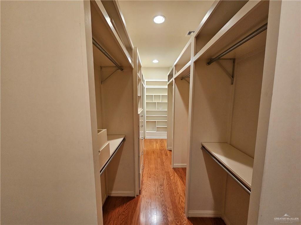 Photo 25 of 1225 Peking Street