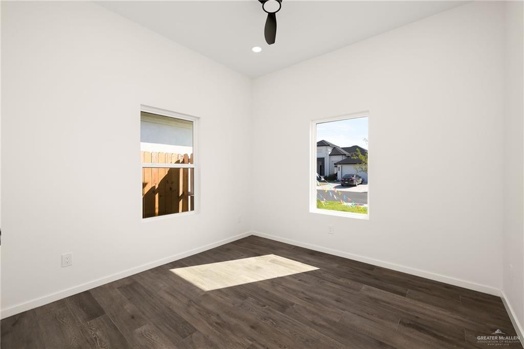 Photo 11 of 2910 Arboledas Drive