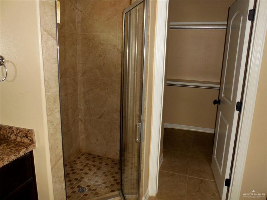 Photo 11 of 2601 Garfield Avenue