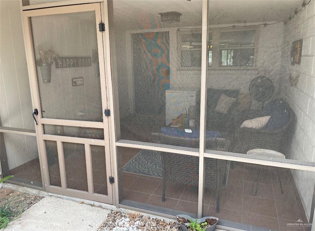 Photo 10 of 717 Griffin Parkway