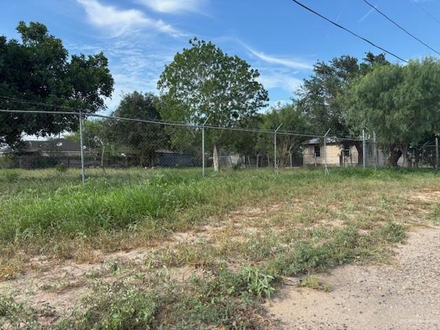 Photo 4 of 215 Lincoln Avenue