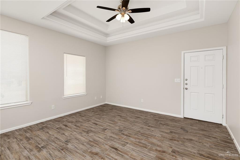 Photo 4 of 1506 Playa Drive