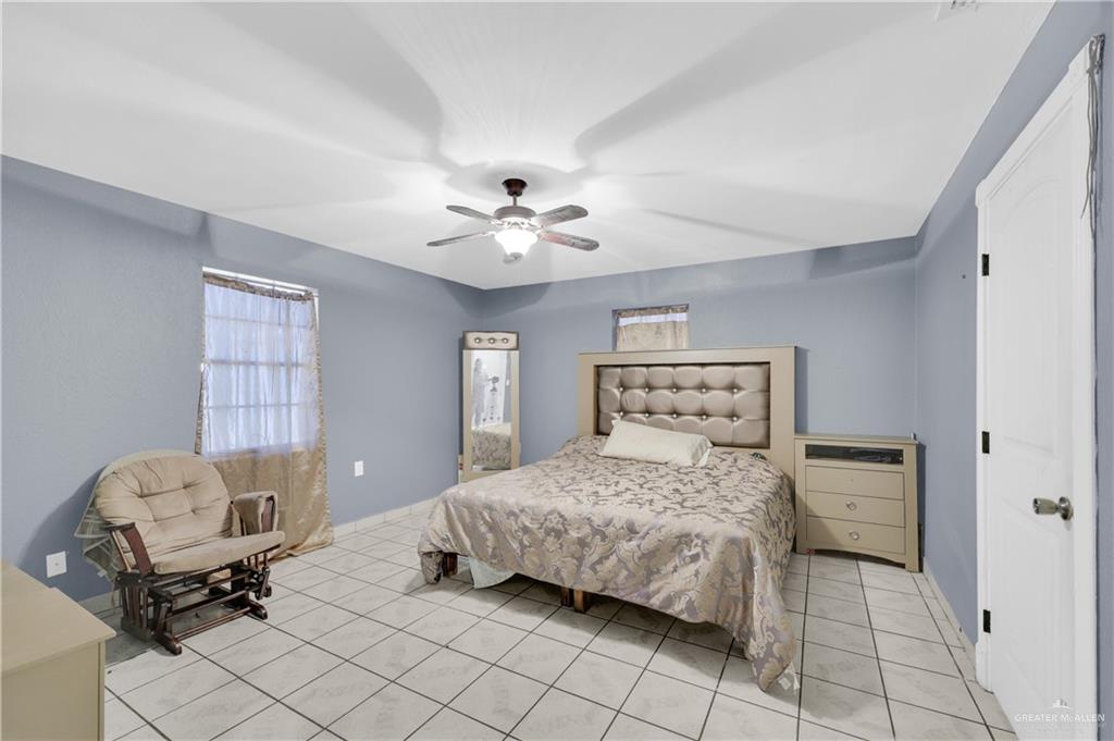 Photo 10 of 537 Benito Street