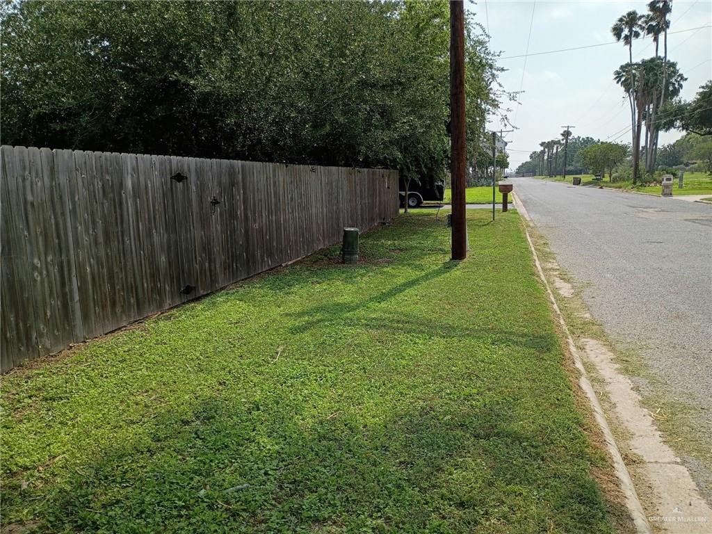 Photo 8 of 2102 Lemon Tree Court
