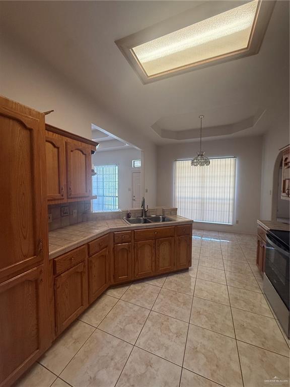 Photo 7 of 2010 Point West Drive