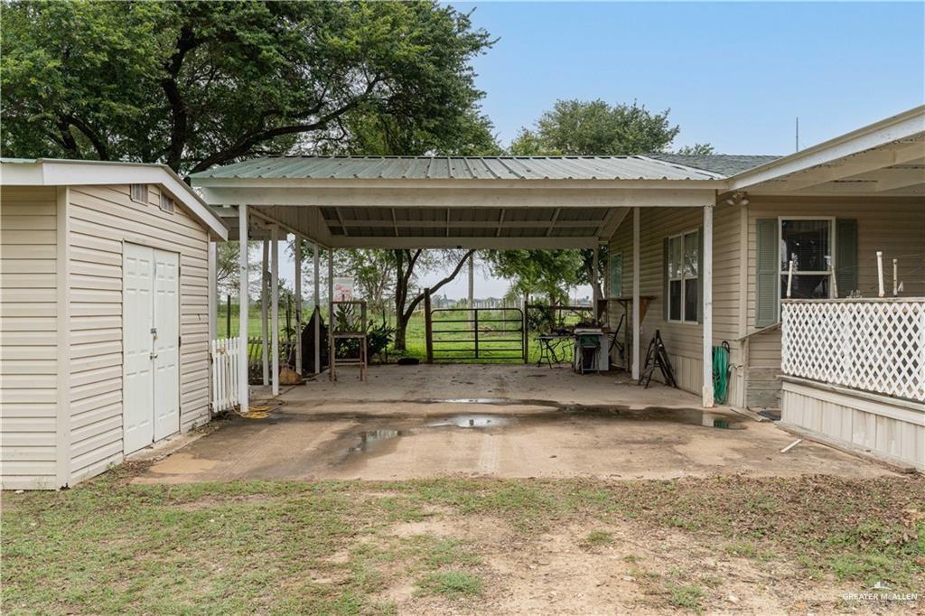 Photo 4 of 14735 Trosper Road