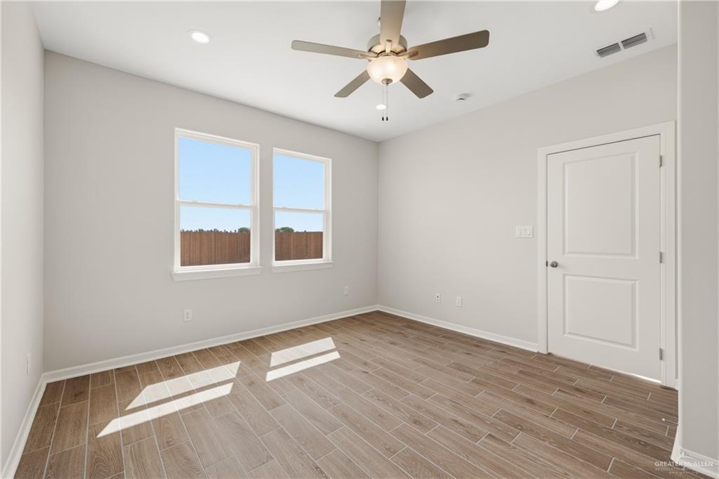Photo 8 of 15400 Brisas Street