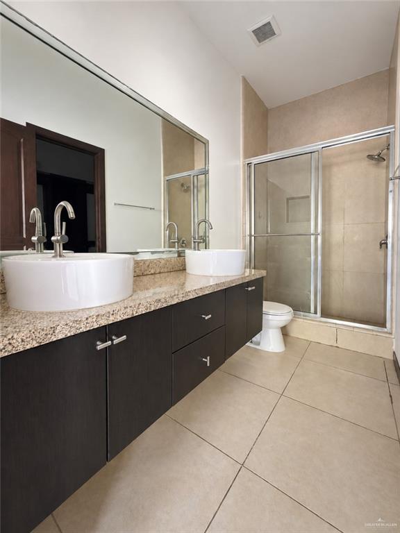 Photo 18 of 4217 Colbath Avenue #445B