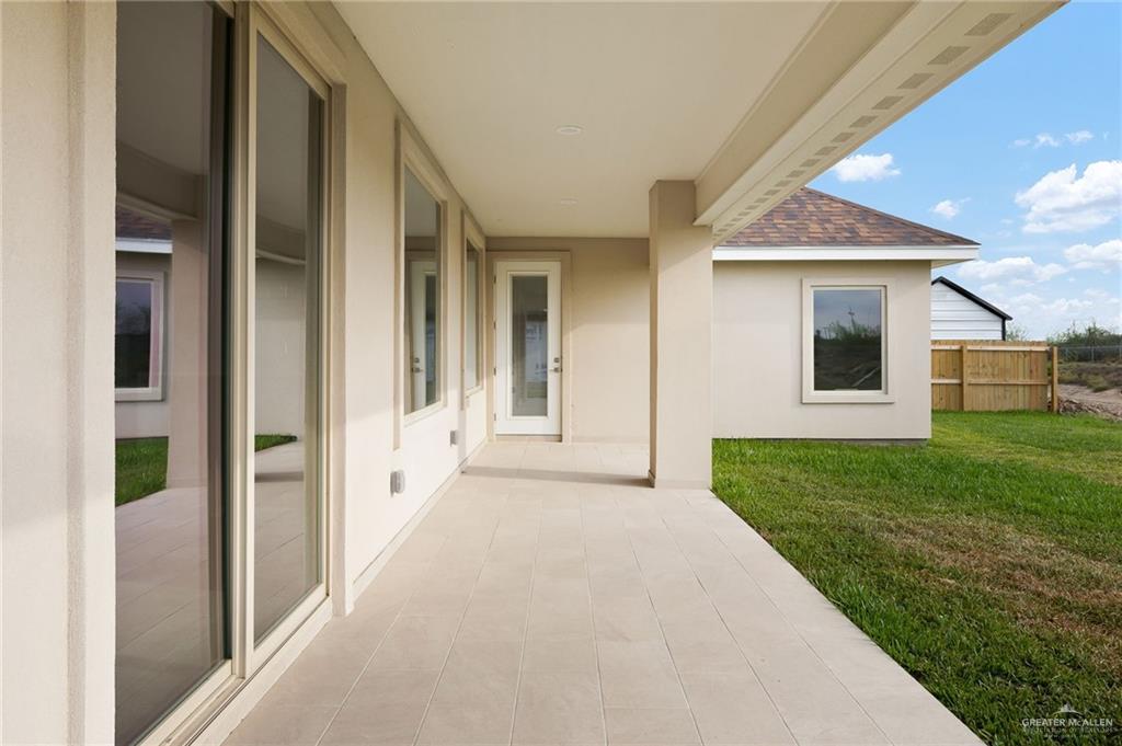 Photo 19 of 2529 Trinity Avenue