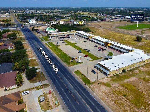 Photo 3 of 810 Veterans Boulevard #J