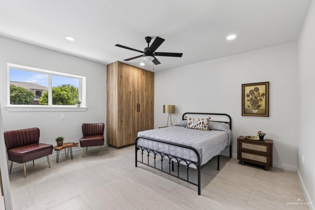 Photo 9 of 1624 Dulcinea Avenue