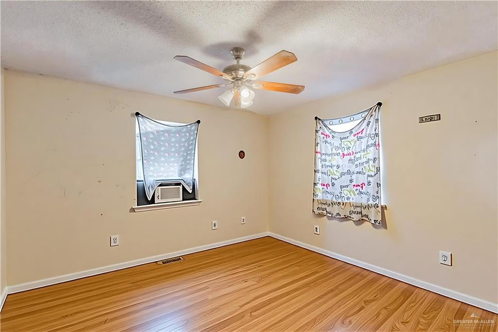 Photo 10 of 323 20th Avenue