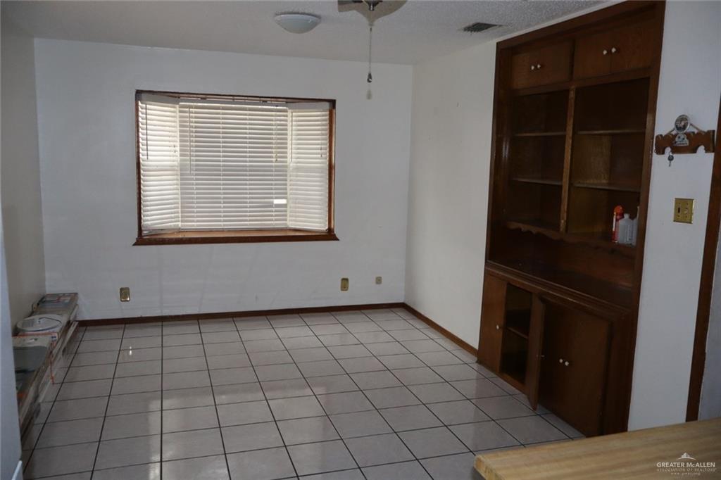 Photo 3 of 27 Las Palmas Road