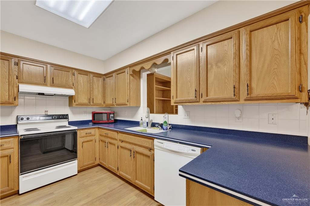 Photo 10 of 2313 Viola Street