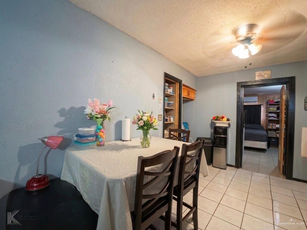 Photo 3 of 313 Chaparral Street