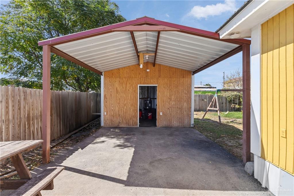 Photo 11 of 4206 Clemente Avenue