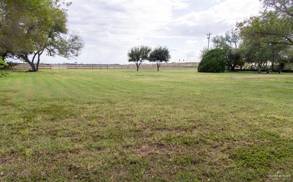 Photo 20 of 17976 Fm 1762