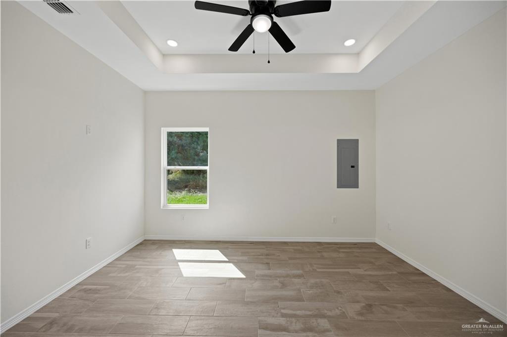Photo 13 of 833 Martinez Avenue