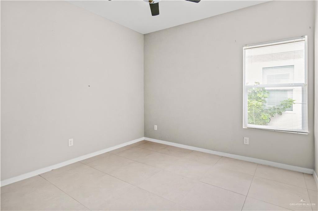 Photo 7 of 1405 Alta Vista Drive #1