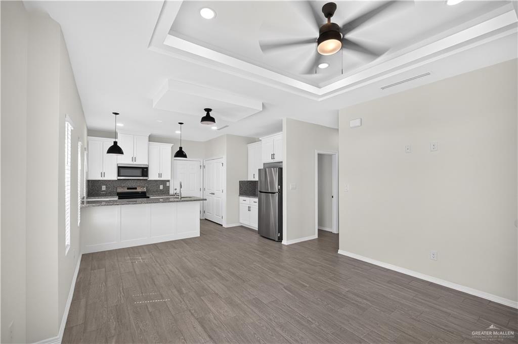 Photo 7 of 409 Alexandrite Avenue