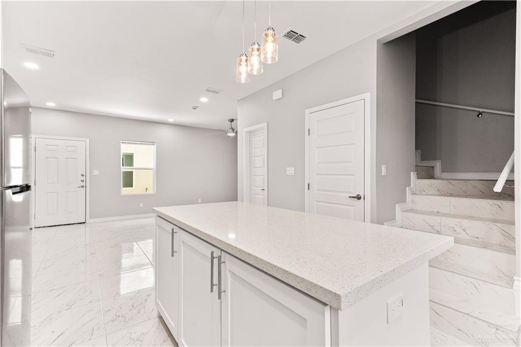 Photo 10 of 2409 Viviana Street #1