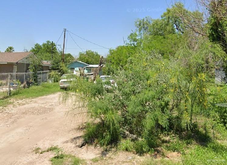 Photo 2 of 217 Datil Street